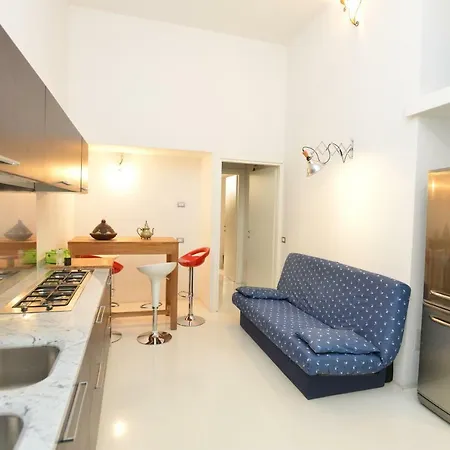 Izzhome Dsign Apartament *